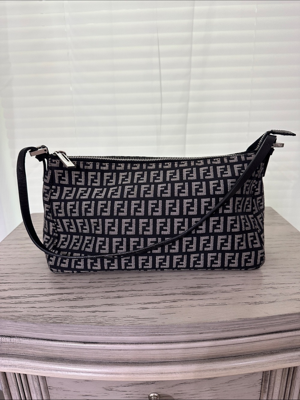 Fendi Portatutto Zucchino Nero Blanco Toro Nero shoulder bag